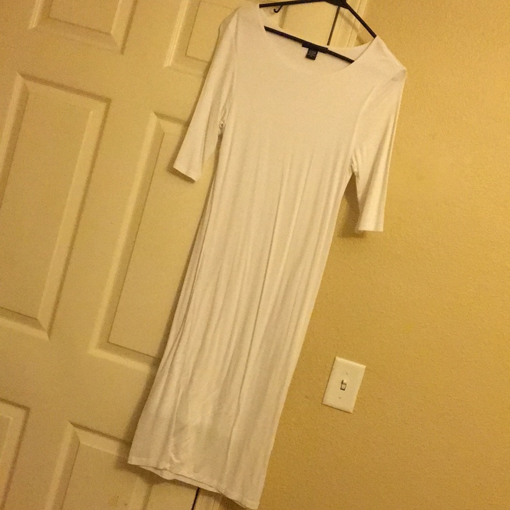 White fitted dress